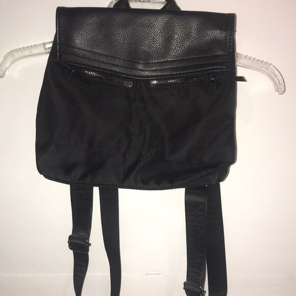 Botkier New‎ York Backpack main image 9